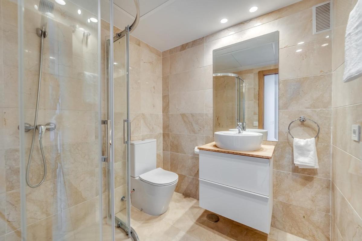 Appartement New Modern Townhouse In *