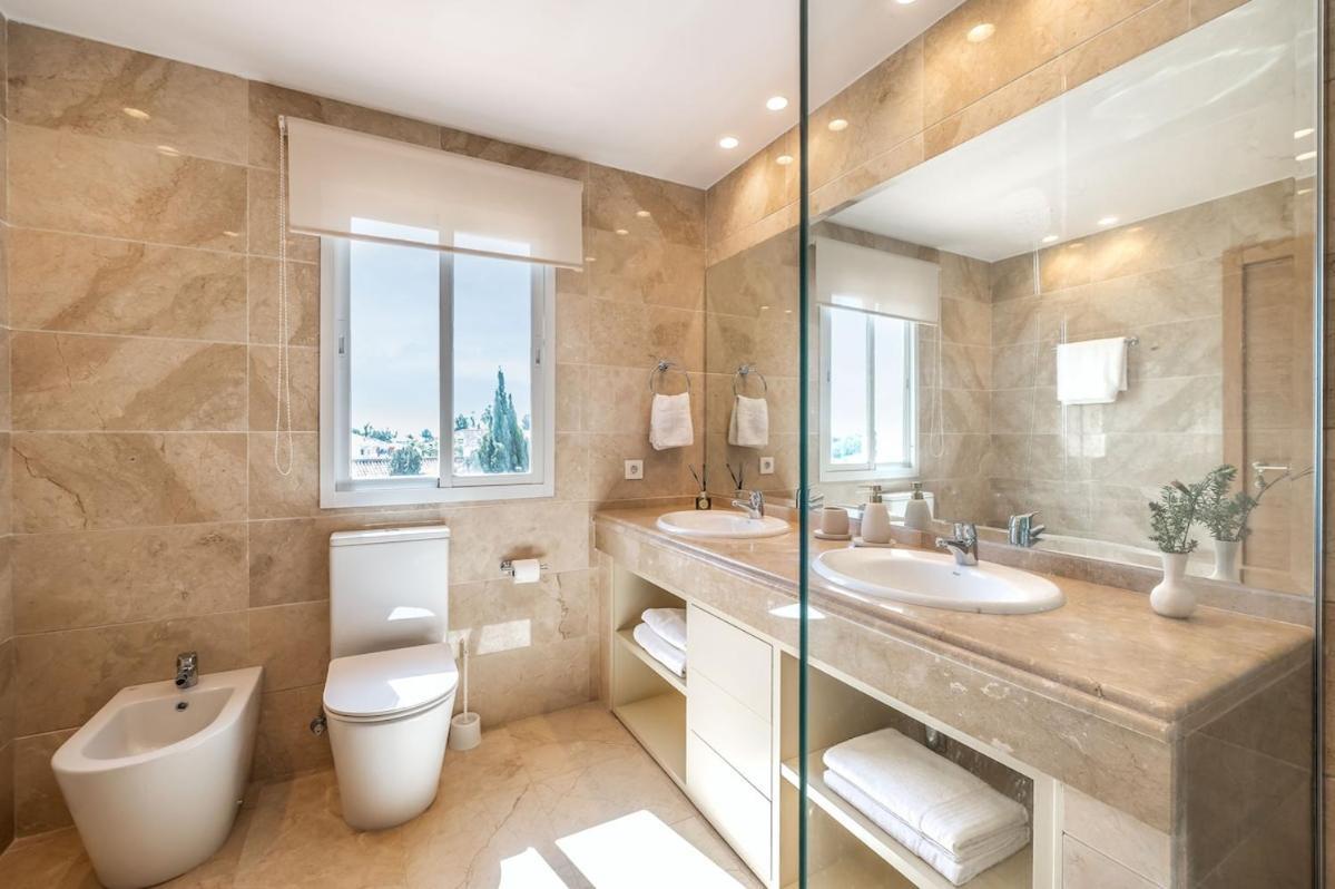 Appartement New Modern Townhouse In Marbella